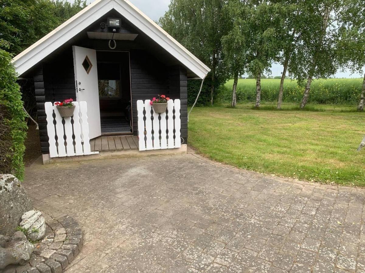 Вилла Stunning Romantik Cabin Close To Baltic Sea Idestrup Экстерьер фото